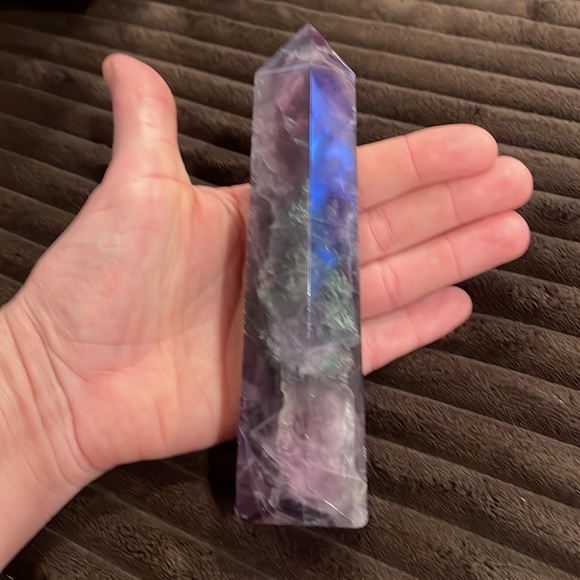 Stunning XXL Fluorite 6 sided Obelisk Reiki Tower Point - Picture 3 of 6